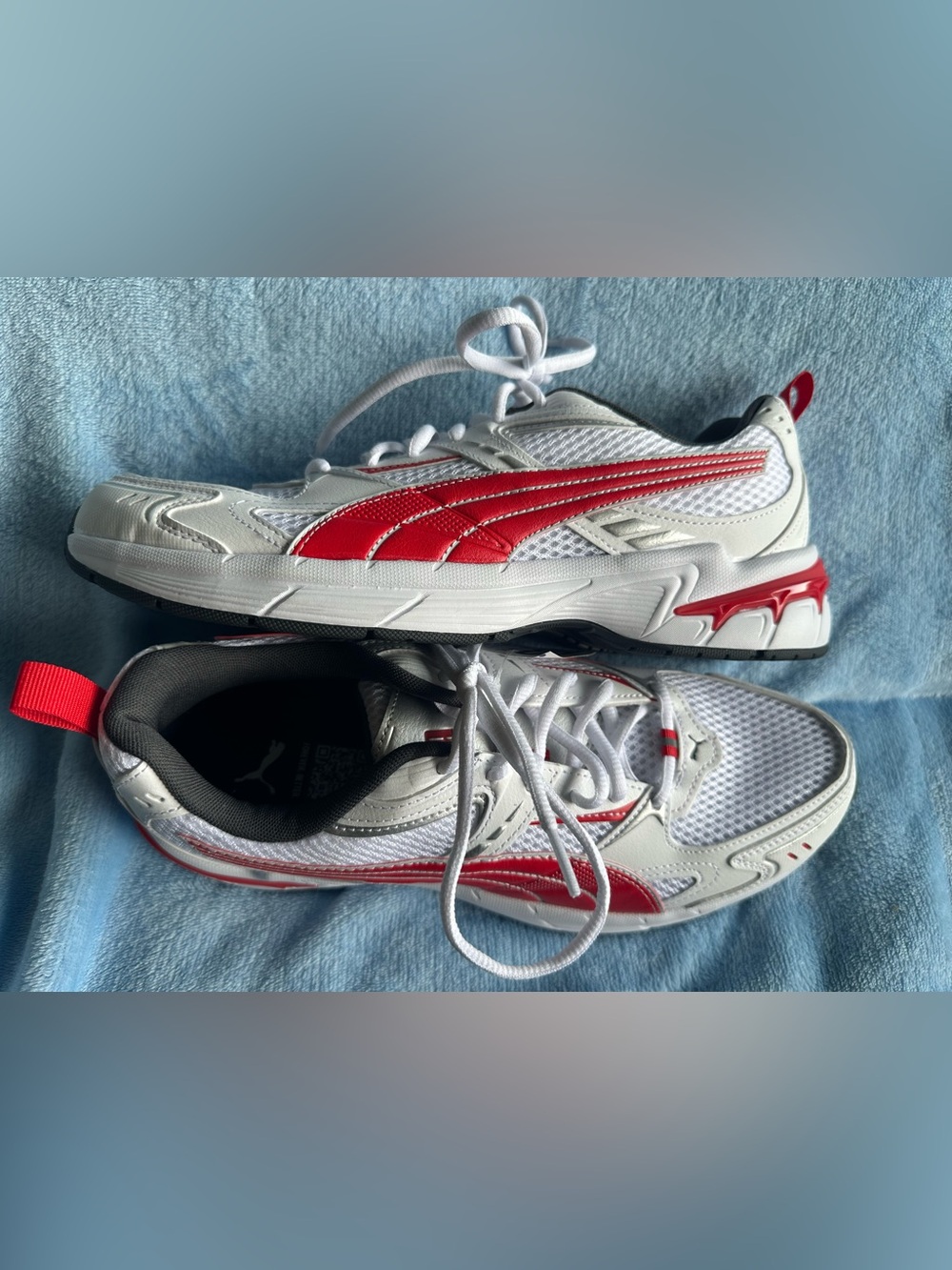 👟 PUMA Men’s 9.5 White Red Mesh Retro Running Sneakers NWT Y2K